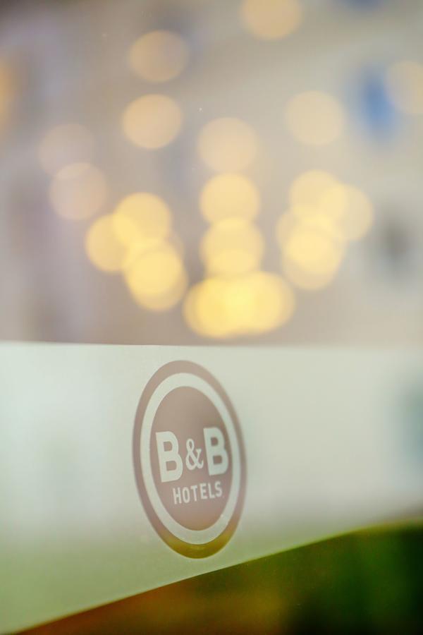 B&B Hotel Calais Centre St Pierre Exterior photo