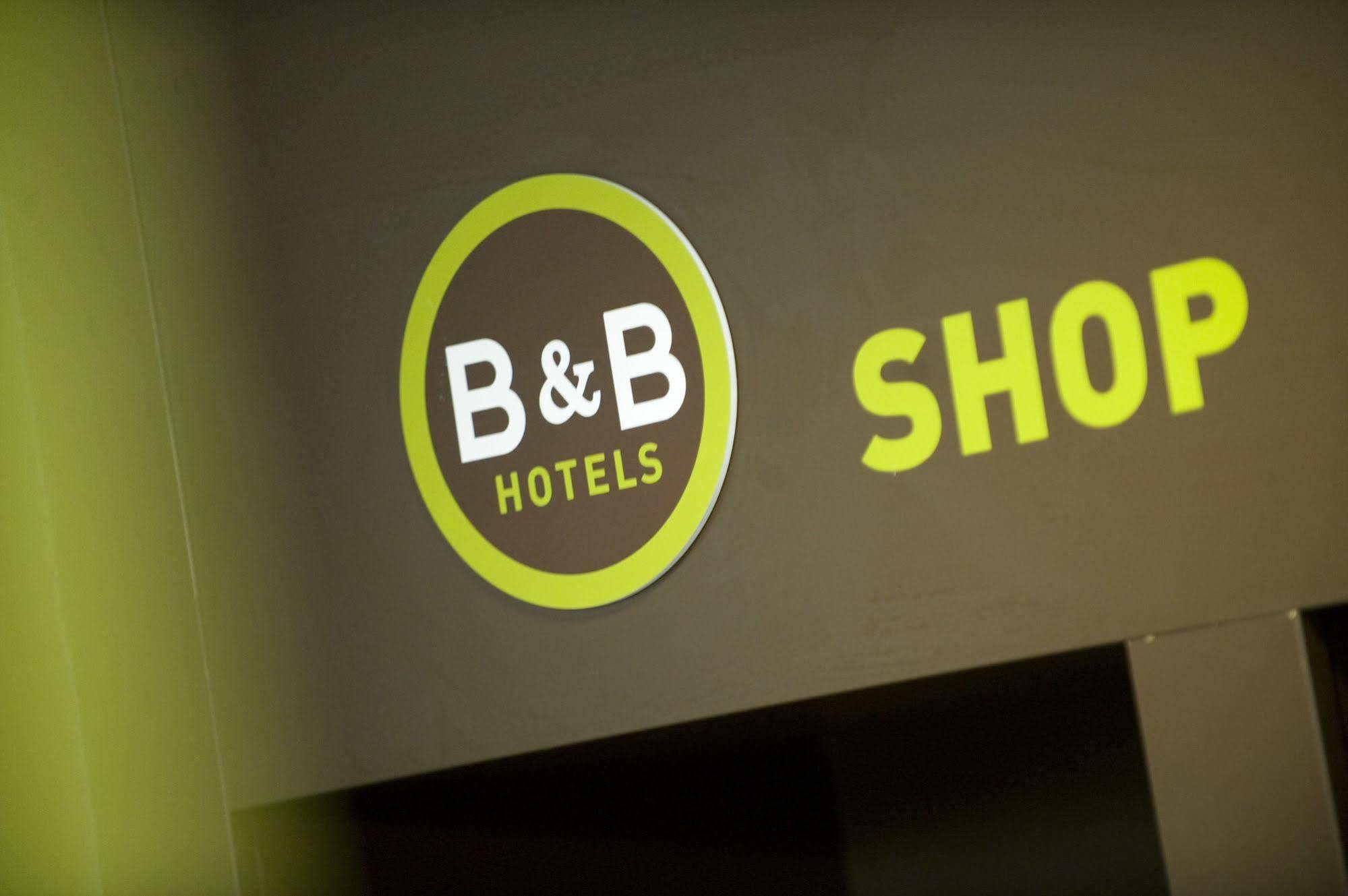 B&B Hotel Calais Centre St Pierre Exterior photo